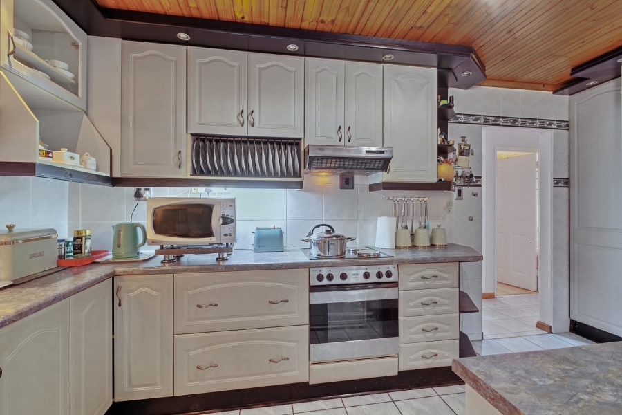 4 Bedroom Property for Sale in Palm Ridge Eastern Cape